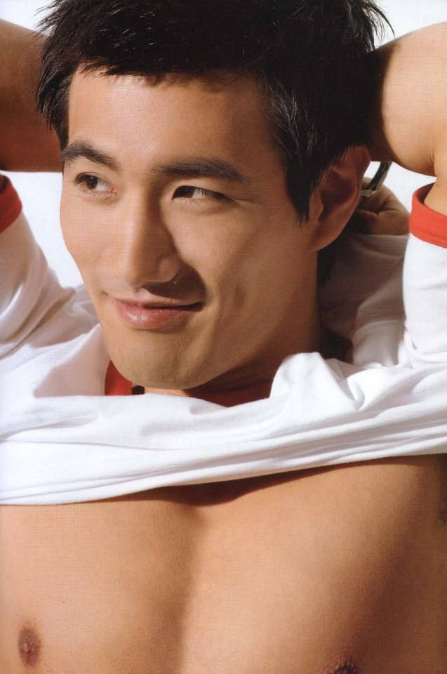 ชอย โฮ จิน By รองเท้าผ้าใบ