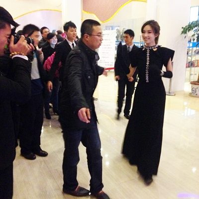 ฮอตเว่อร์ ปอย ตรีชฎา โกอินเตอร์หลายประเทศ
