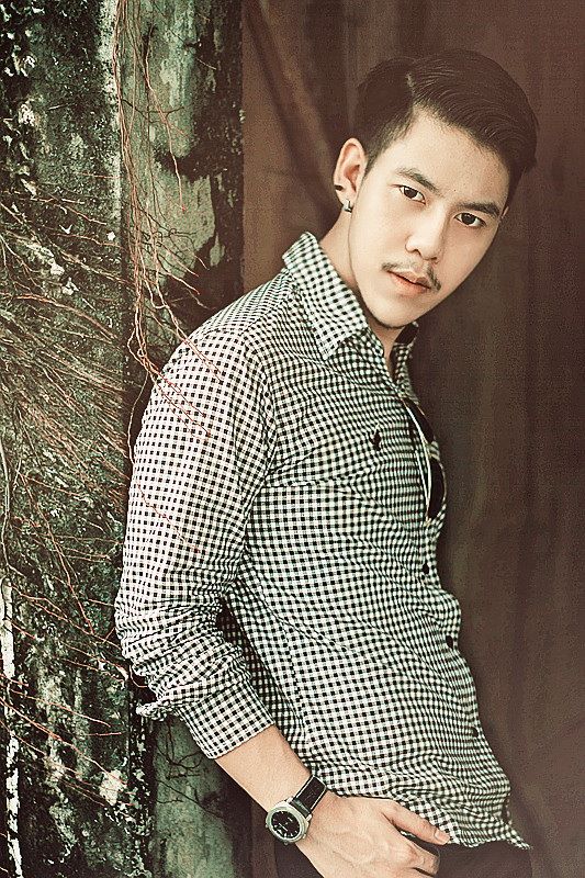 หนุ่มหล่อจาก FB  ไม่เชื่อก็เข้ามาดู
