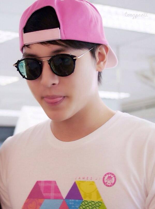 เจมส์ จิรายุ