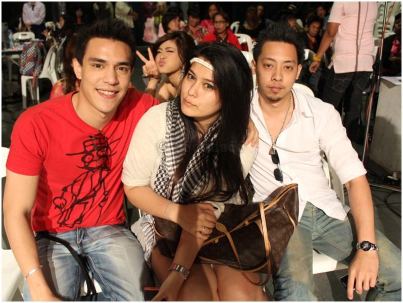 พี่ชาย พี่สาว คอมเบอร์ลี่