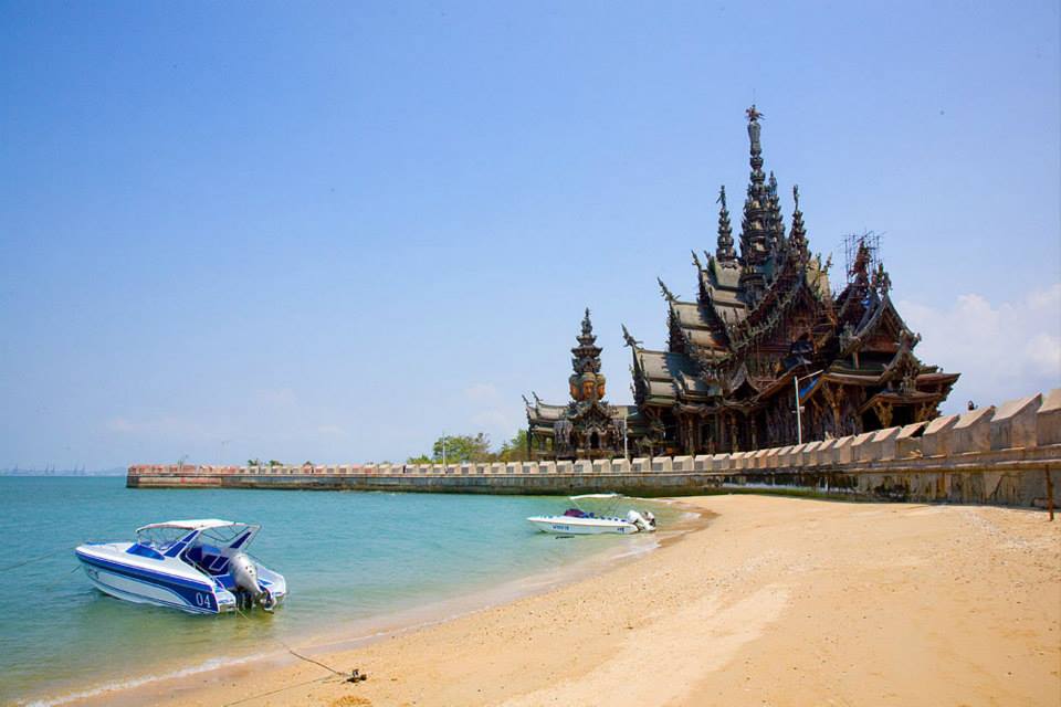 ปราสาทสัจธรรม เมืองพัทยา
