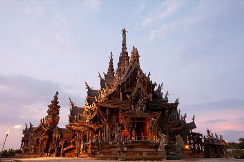 ปราสาทสัจธรรม เมืองพัทยา