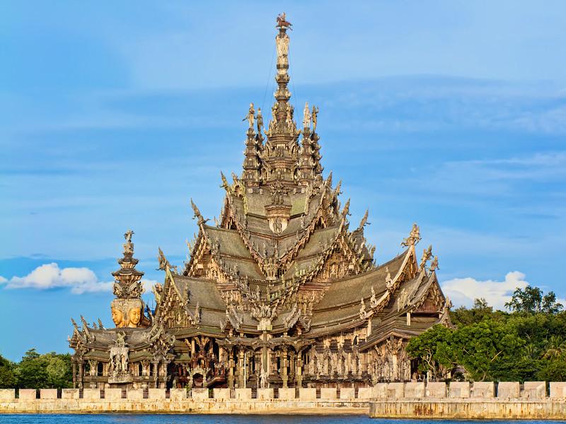 ปราสาทสัจธรรม เมืองพัทยา