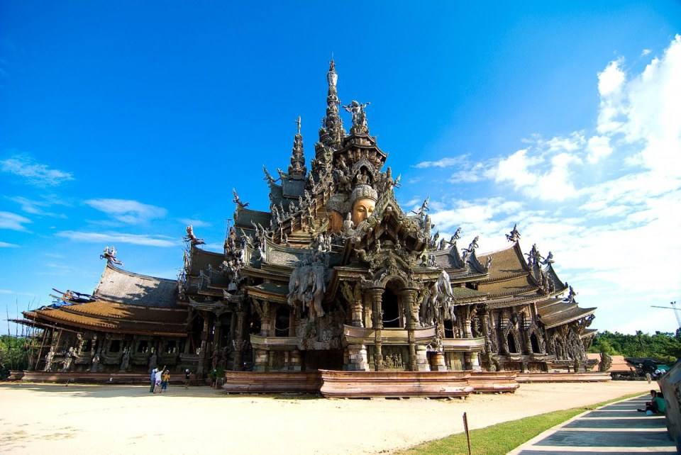 ปราสาทสัจธรรม เมืองพัทยา