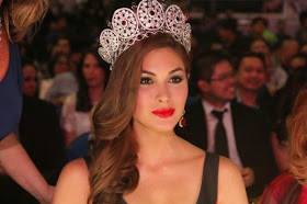 นางงามจักรวาล 2013 สวยสง่าปากแดง ในงานประกวดมิสฟิลิปินส์