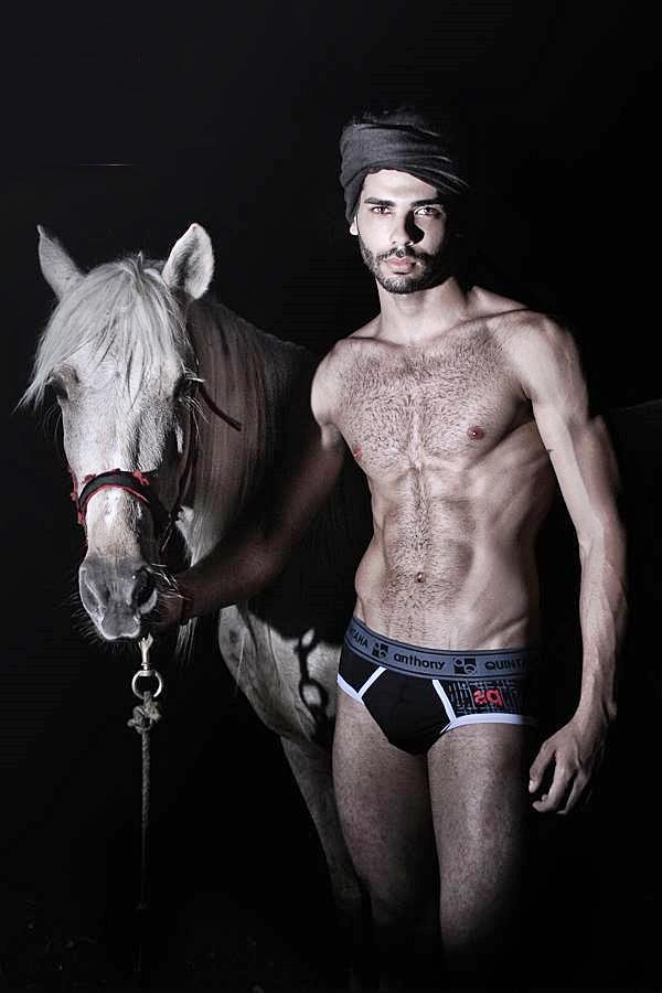 zeus men 196