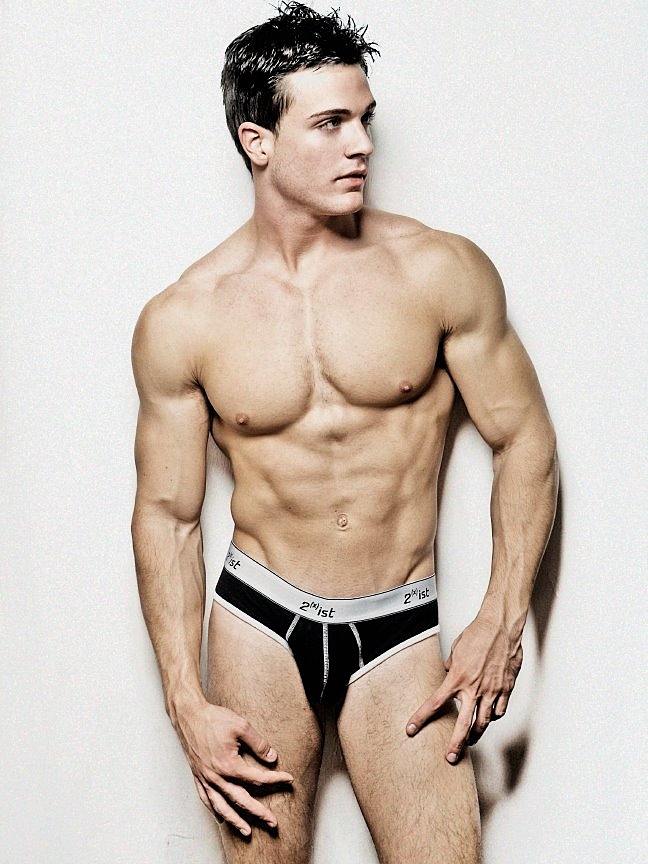 zeus men 196
