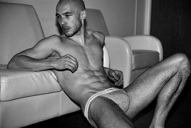 zeus men 199