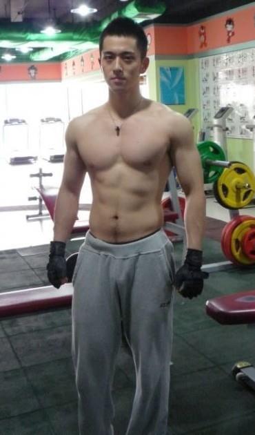 หนุ่มหล่อแซบหัวเกรียน @บารวี 159