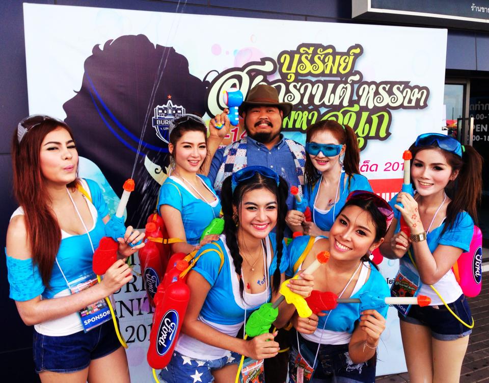 ภายใต้คอนเซบ"GUใหญ่กว่ามันมาก"