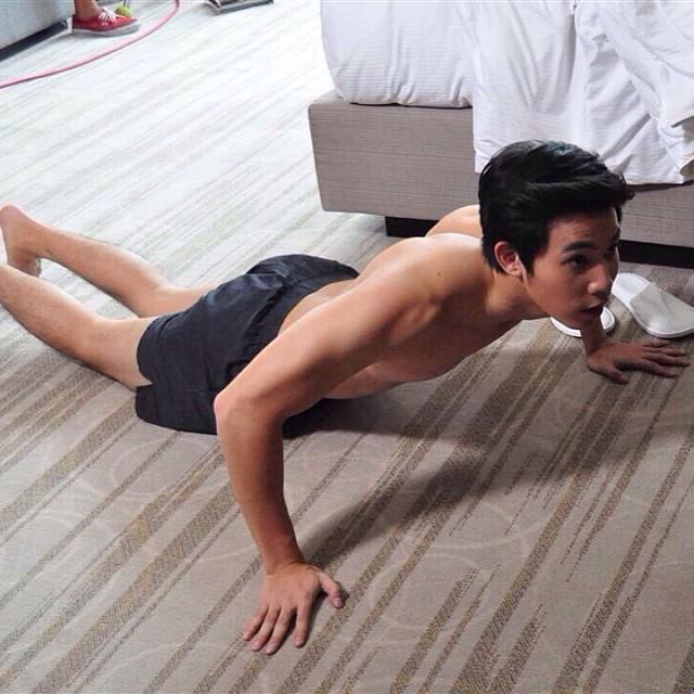 ดาราหนุ่มหล่อ เจษ-เจษฎ์พิพัฒ ติละพรพัฒน์