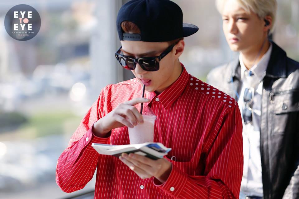 Sehun @ Gimpo Airport Heading to Beijing 2014