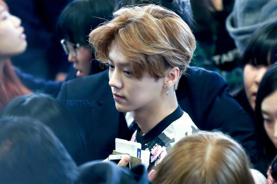 LUHAN @ Gimpo Airport & Beijing Airport 2014