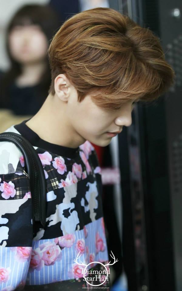 LUHAN @ Gimpo Airport & Beijing Airport 2014
