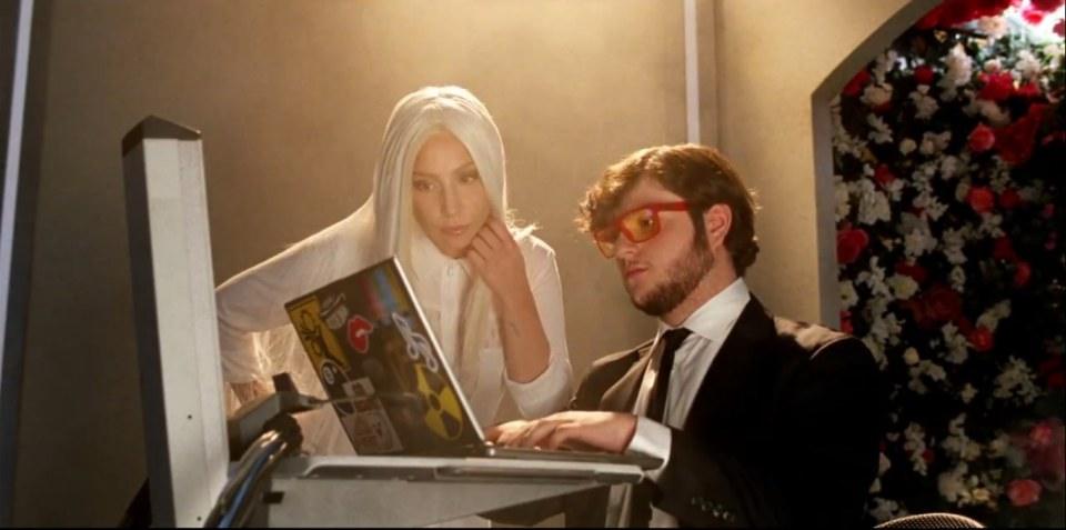Lady Gaga - G.U.Y.