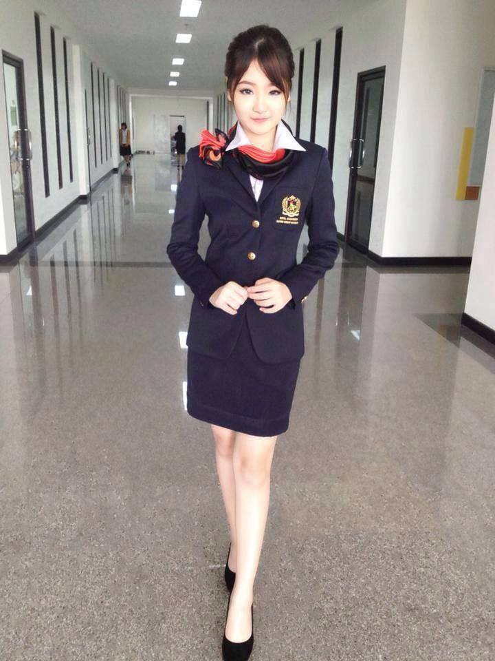 สาวในเครื่องแบบ<3