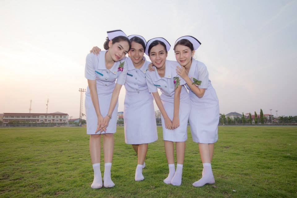 สาวในเครื่องแบบ<3