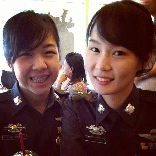 สาวในเครื่องแบบ<3