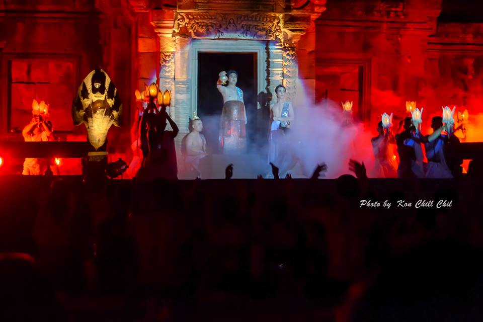 การแสดงแสง สี เสียง มหัศจรรย์พนมรุ้งมหาเทวาลัย ปี57