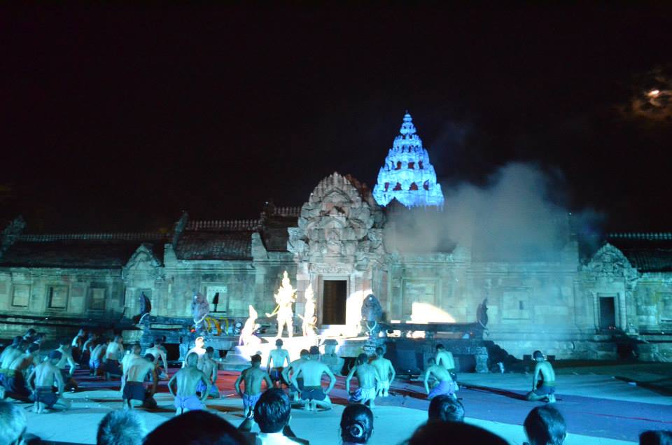 การแสดงแสง สี เสียง มหัศจรรย์พนมรุ้งมหาเทวาลัย ปี57