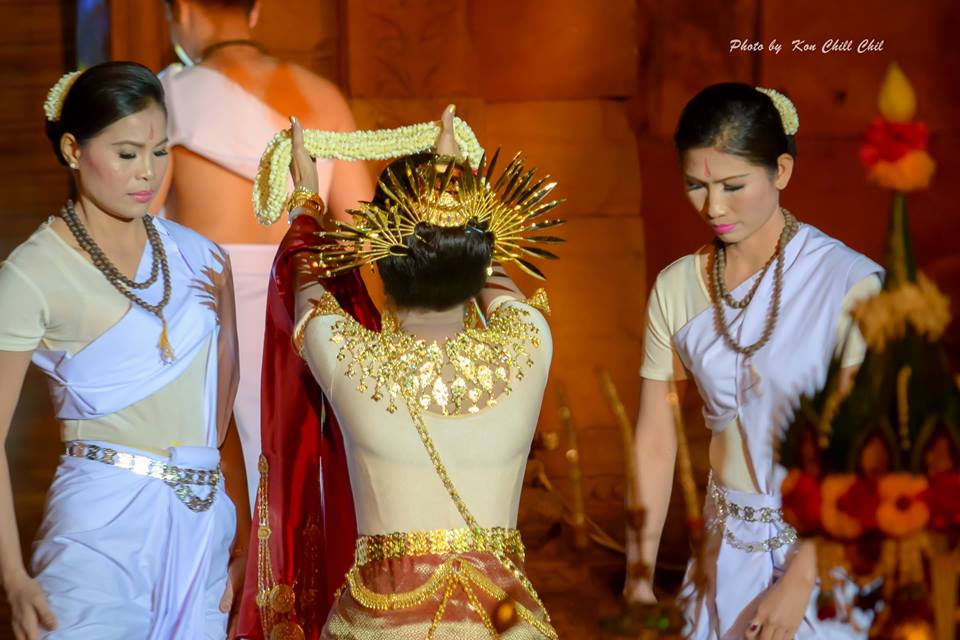 การแสดงแสง สี เสียง มหัศจรรย์พนมรุ้งมหาเทวาลัย ปี57