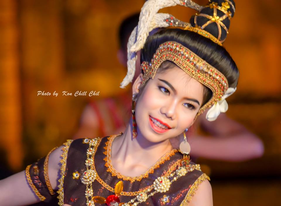 การแสดงแสง สี เสียง มหัศจรรย์พนมรุ้งมหาเทวาลัย ปี57