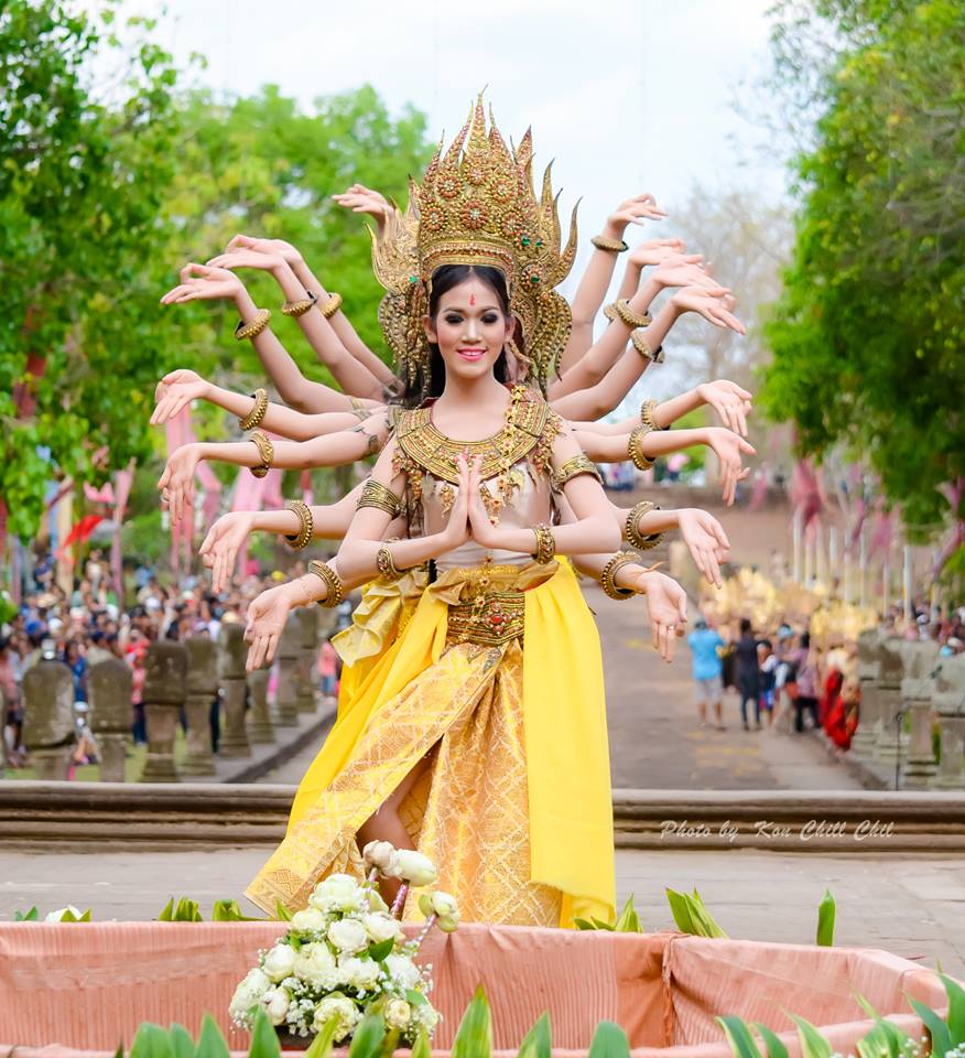 การแสดงแสง สี เสียง มหัศจรรย์พนมรุ้งมหาเทวาลัย ปี57