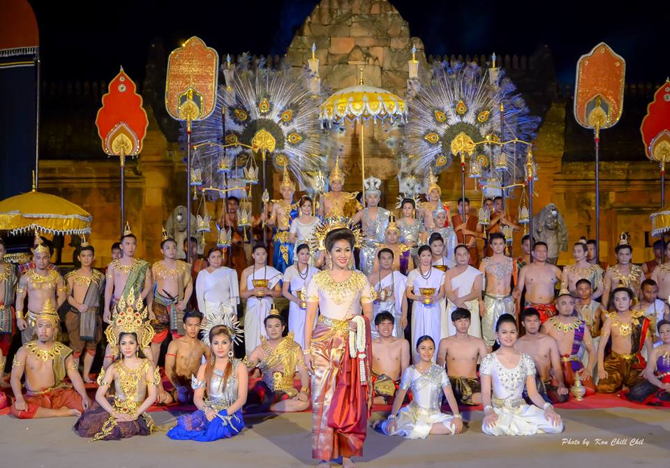 การแสดงแสง สี เสียง มหัศจรรย์พนมรุ้งมหาเทวาลัย ปี57