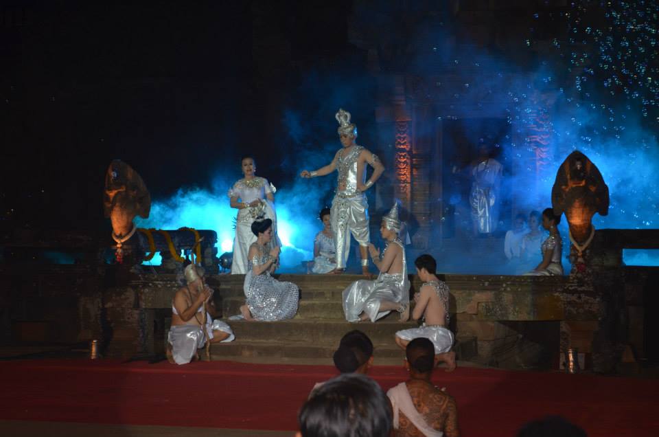 การแสดงแสง สี เสียง มหัศจรรย์พนมรุ้งมหาเทวาลัย ปี57