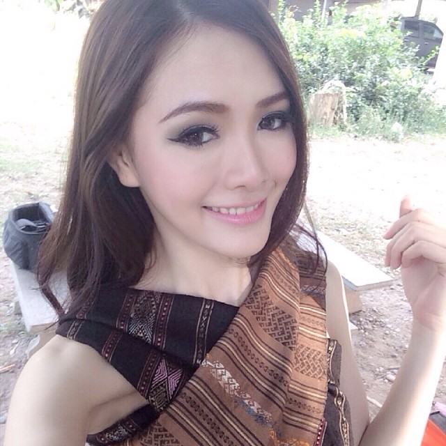 นางแบบสาวลาว ลูกน้ำ (Miss Laos 2011)