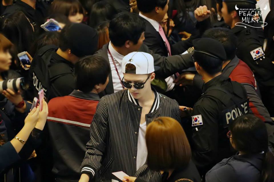 Sehun @ Gimpo Airport ✈ Haneda Airport 2014