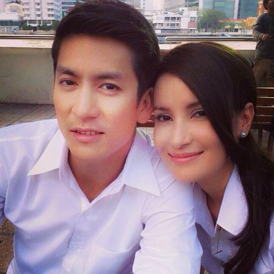 พี่แอน พี่ติ๊ก เฟรชชี่สุดๆ ในชุดนักศึกษาจากกองละคร อย่าลืมฉัน ช่อง 3