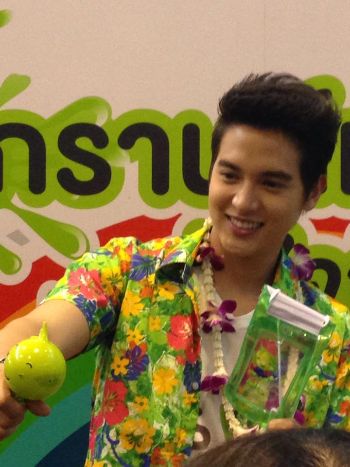 กรี๊ดดดดดด เจมส์จิ @สนามบินดอนเมือง