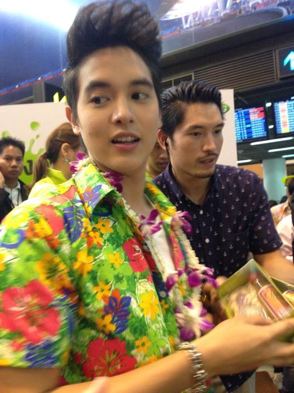 กรี๊ดดดดดด เจมส์จิ @สนามบินดอนเมือง