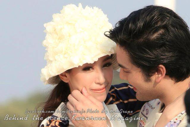 บอม ธนิน & มิ้นต์ ชาลิดา @ ขวัญเรือน vol.45 no.1018 April 2014