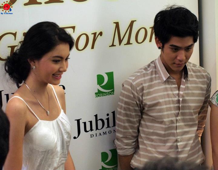 พอร์ช - ใหม่ ดาวิกา เจอกันสักเรื่อง แช่บแน่ๆ เคมี เข้ากันมากเลยค่ะ คุณ อ้อย ชโรบล จัดมาสักเรื่องเหอะ