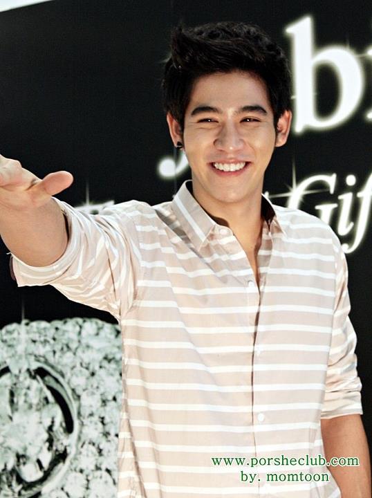 พอร์ช - ใหม่ ดาวิกา เจอกันสักเรื่อง แช่บแน่ๆ เคมี เข้ากันมากเลยค่ะ คุณ อ้อย ชโรบล จัดมาสักเรื่องเหอะ