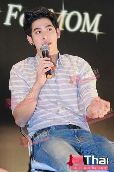 พอร์ช - ใหม่ ดาวิกา เจอกันสักเรื่อง แช่บแน่ๆ เคมี เข้ากันมากเลยค่ะ คุณ อ้อย ชโรบล จัดมาสักเรื่องเหอะ