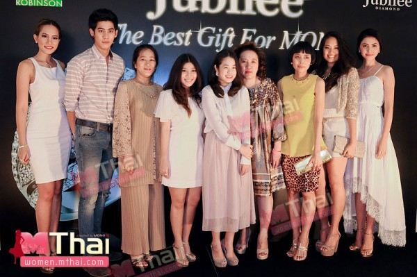 พอร์ช - ใหม่ ดาวิกา เจอกันสักเรื่อง แช่บแน่ๆ เคมี เข้ากันมากเลยค่ะ คุณ อ้อย ชโรบล จัดมาสักเรื่องเหอะ