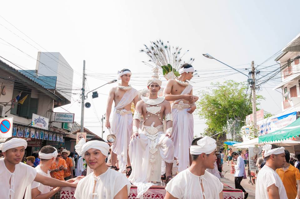 ขบวนแห่งานบุญสลุงหลวง ครั้งที่ 25 ประจำปี 2557 จังหวัดลำปาง
