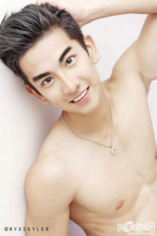 ถอดโชว์เรือนร่าง 459 - Zoren Lee