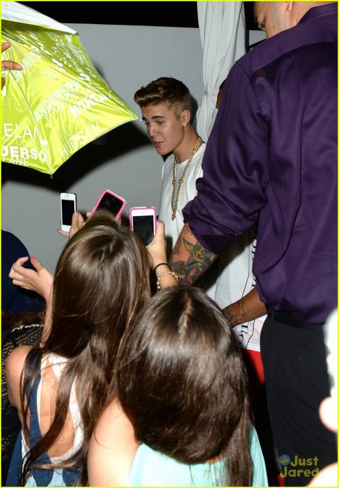 Austin Mahone with Justin Bieber!