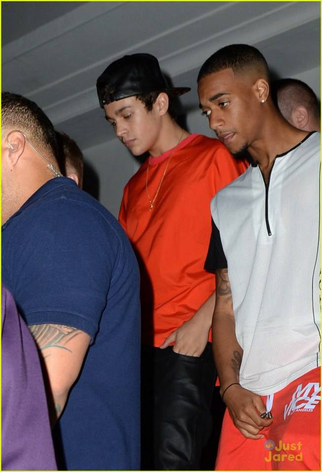 Austin Mahone with Justin Bieber!
