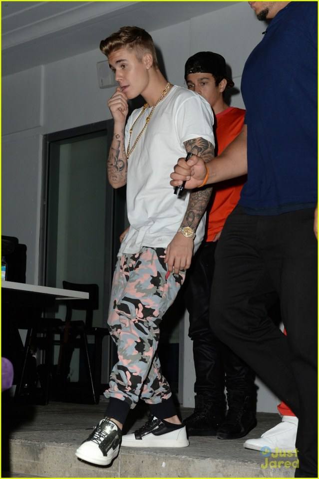 Austin Mahone with Justin Bieber!