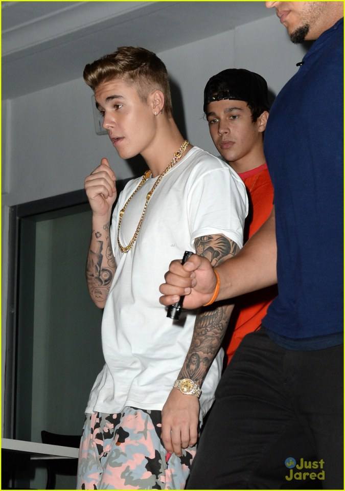 Austin Mahone with Justin Bieber!