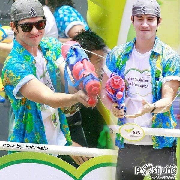 เปลือยสงกรานต์