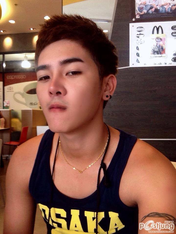 เปลือยสงกรานต์