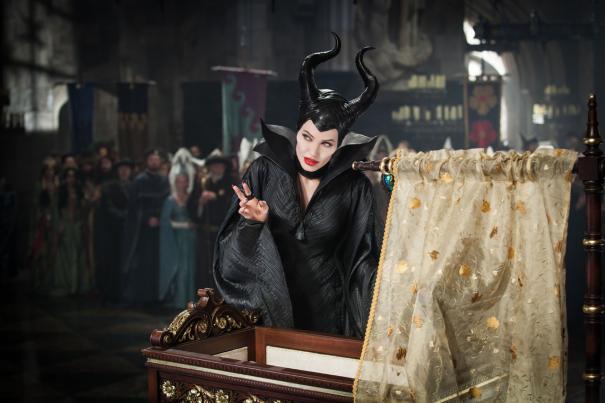 ท่านคือ  maleficent อร๊ายยย