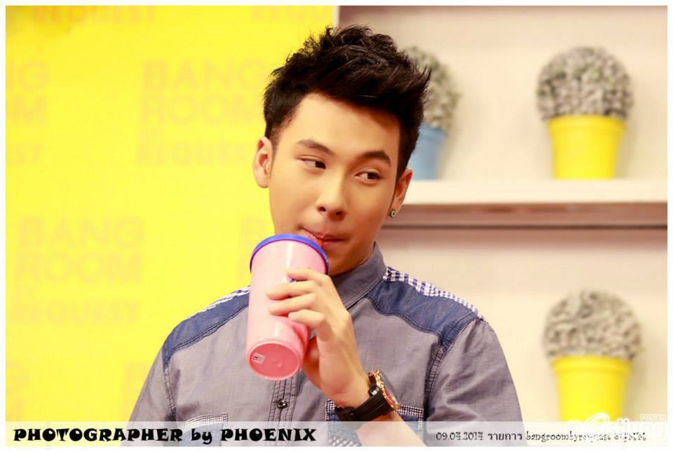 ตั้มTS9**อาจจะเกรียนไม่หล่อเหมือนใคร>>แต่มองดูไปก็มีเสน่ห์น่ารัก ธรรมชาติ ไม่เก๊ก##